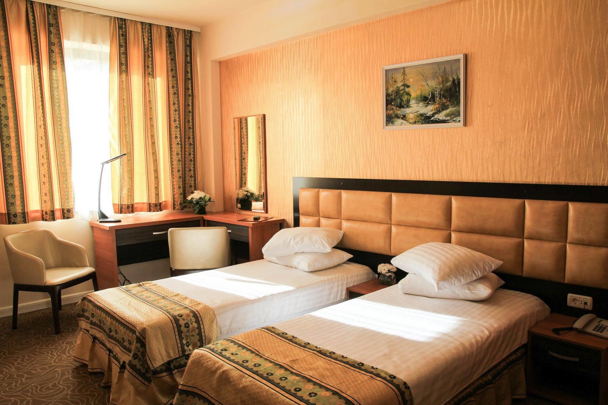 Best Western Hotel Lev Or I Bucharest Exterior photo