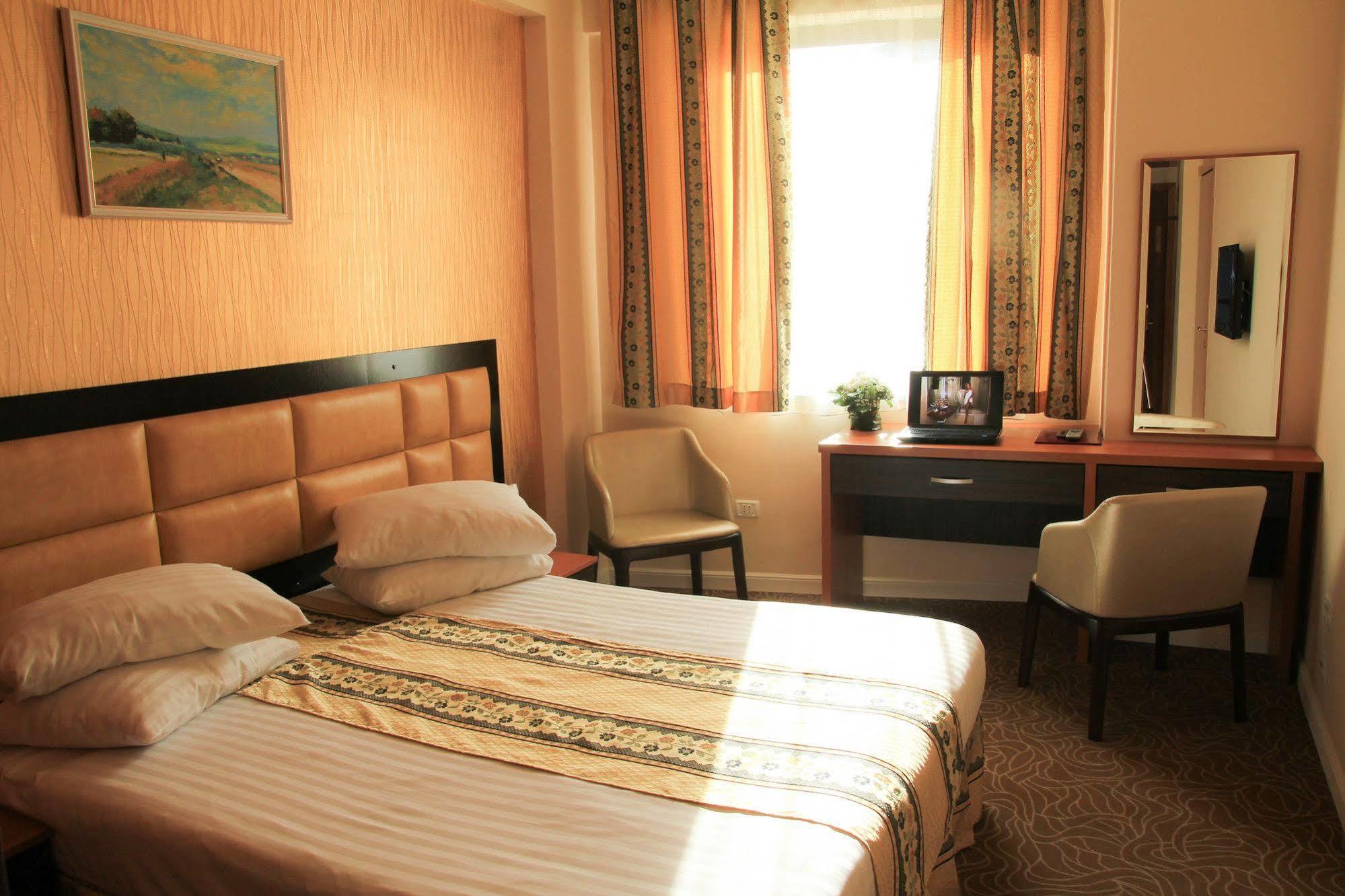 Best Western Hotel Lev Or I Bucharest Exterior photo